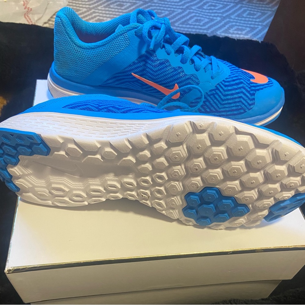 Nike shoes